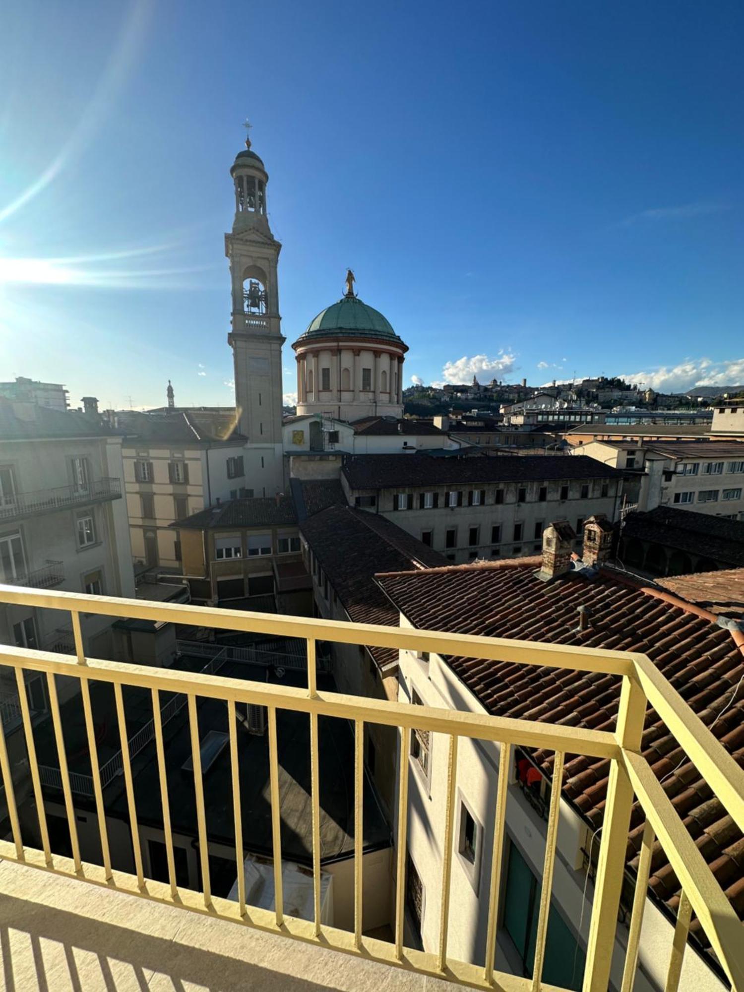 Апартаменты San Francesco Skyline Бергамо Экстерьер фото